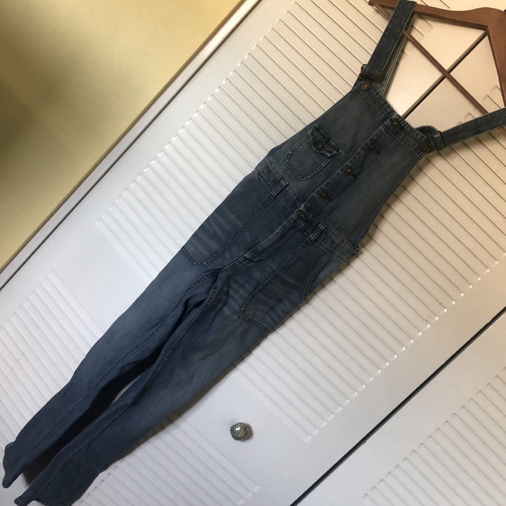 Love Stitch bib overalls!